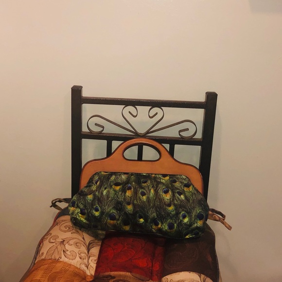 Designer Bags - Picture 5 of 8